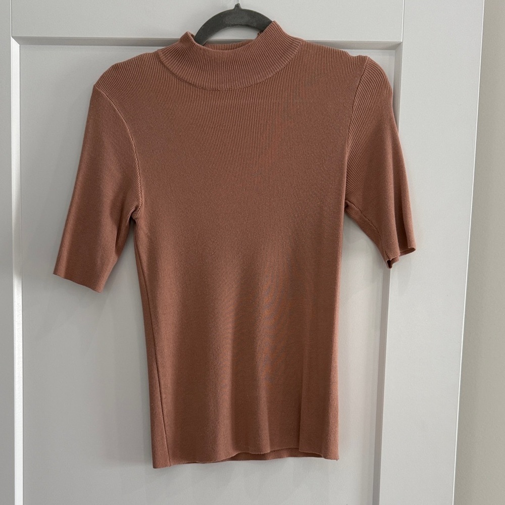 Dreamers Short Sleeve Top in Brown​​